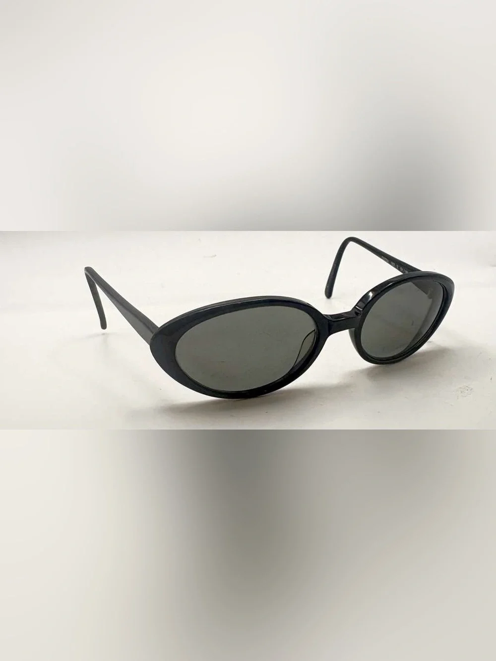 Guess GU724 Black Oval Sunglasses Frames Only